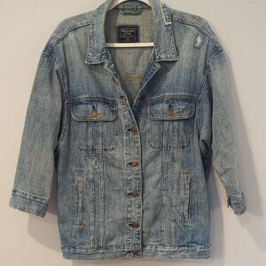 Abercrombie Jean Jacket 3/4 Sleeve Light Wash Blue‎ size Medium